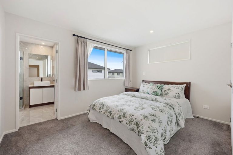 Photo of property in 19 Horsefields Drive, Flat Bush, Auckland, 2019