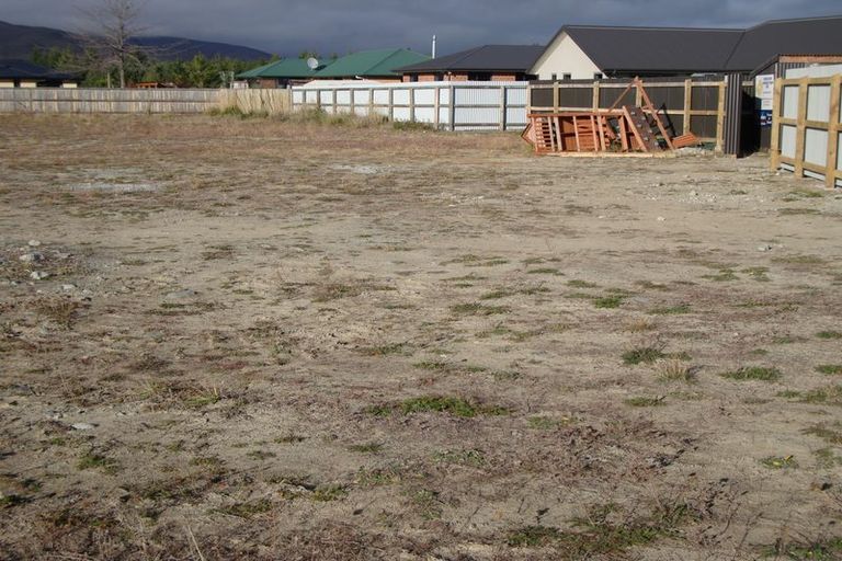 Photo of property in 15 Lakeland Avenue, Twizel, 7901