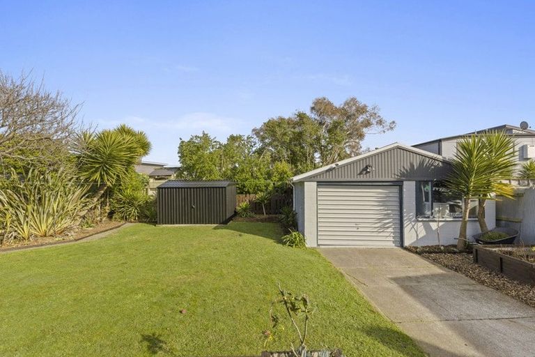 Photo of property in 16 Malta Crescent, South New Brighton, Christchurch, 8062