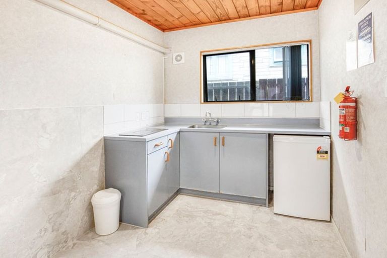 Photo of property in 1/61 Great South Road, Manurewa, Auckland, 2102