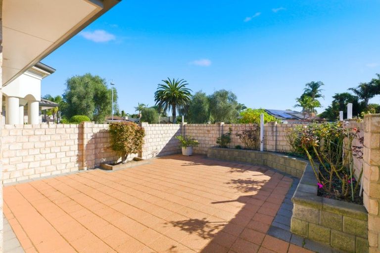 Photo of property in 29 Saint Heliers Place, Papamoa Beach, Papamoa, 3118