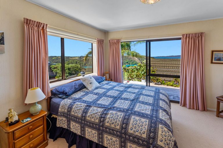 Photo of property in 14 Kotare Place, Sandspit, Warkworth, 0982