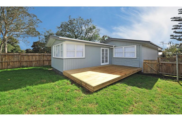 Photo of property in 2/51 Eddowes Street, Manurewa, Auckland, 2102