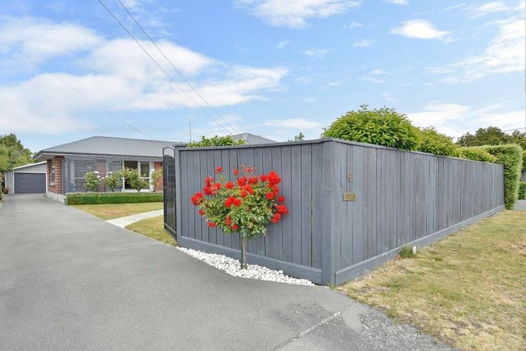 Photo of property in 4 Mcfaddens Road, St Albans, Christchurch, 8052