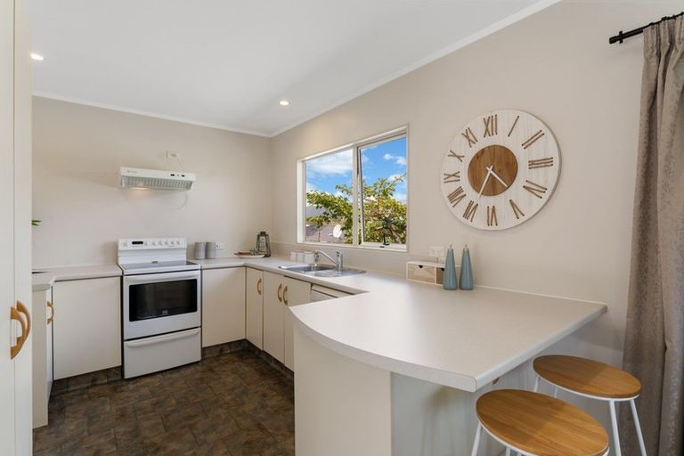 Photo of property in 43 Weggery Drive, Waikanae Beach, Waikanae, 5036