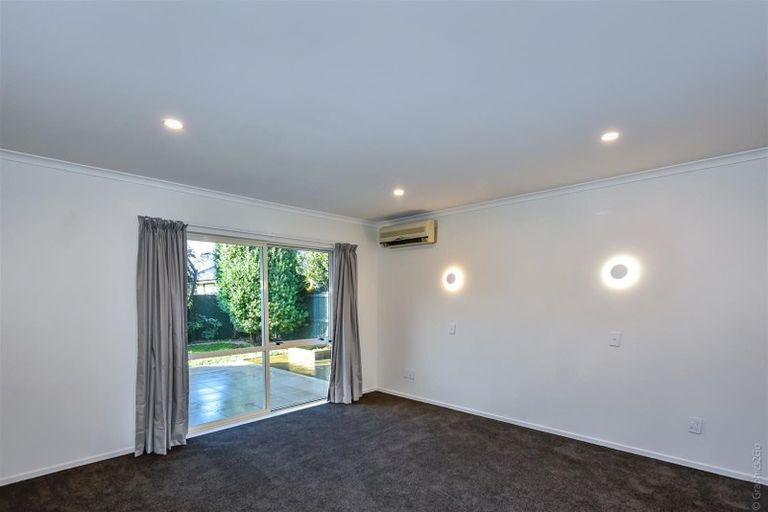 Photo of property in 11 Ti Rakau Drive, Woolston, Christchurch, 8023