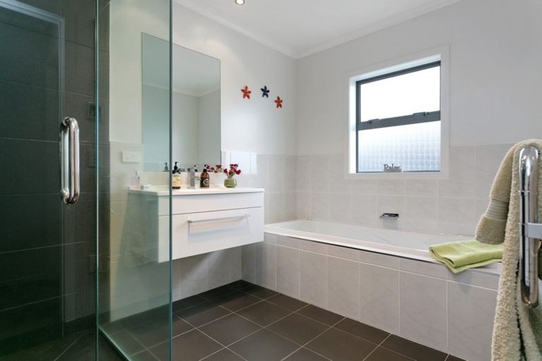 Photo of property in 18 Tulip Drive, Cambridge, 3434