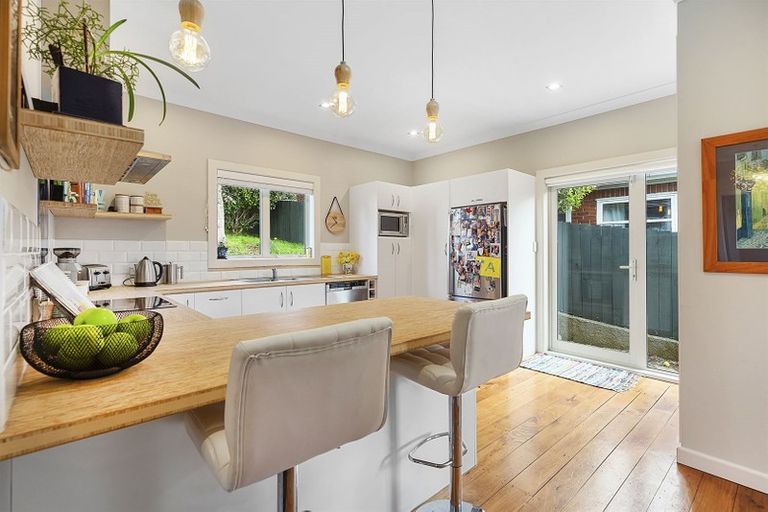 Photo of property in 9 The Drive, Tawa, Wellington, 5028