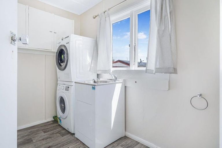 Photo of property in 27 Maitland Street, Frankton, Hamilton, 3204