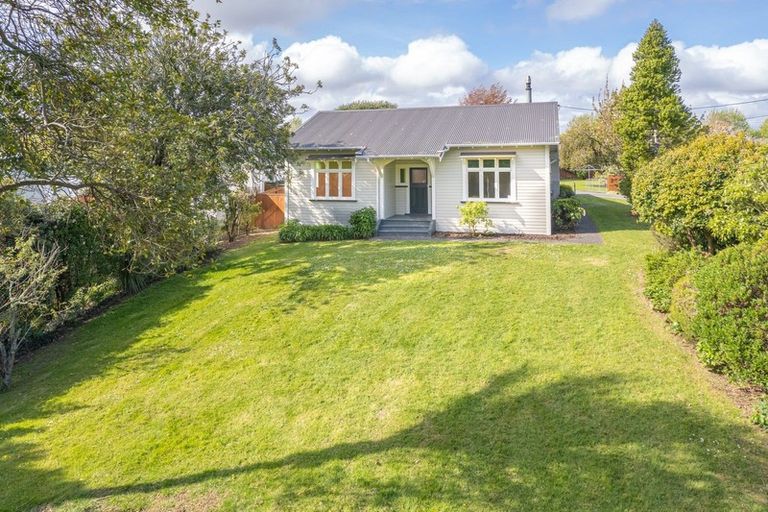 Photo of property in 12 Tregarth Street, Saint Johns Hill, Whanganui, 4501