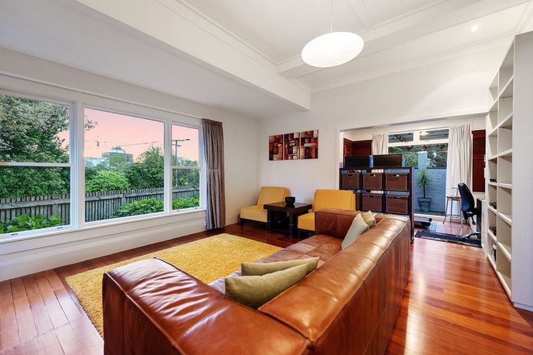 Photo of property in 132 River Road, Hamilton East, Hamilton, 3216