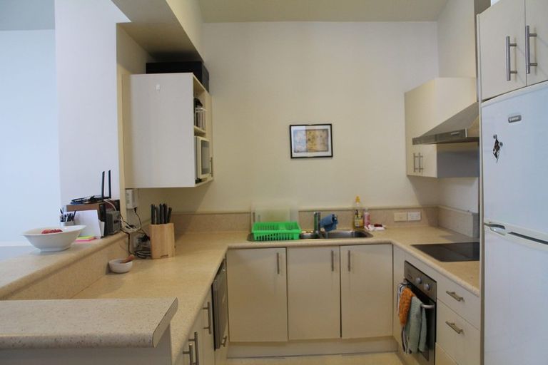 Photo of property in Terrace Heights Apartments, 2/163p The Terrace, Wellington Central, Wellington, 6011