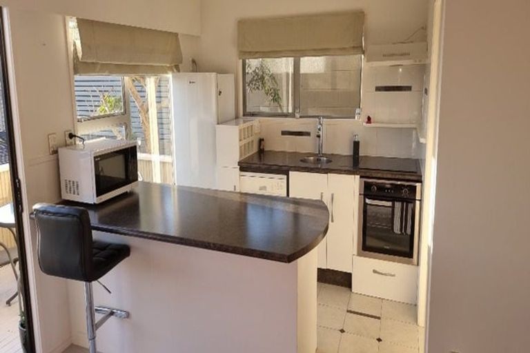 Photo of property in 11 Rahopara Street, Castor Bay, Auckland, 0620