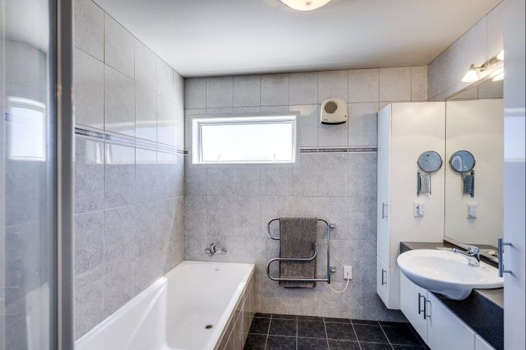 Photo of property in 17 Ferguson Street, Bay View, Napier, 4104