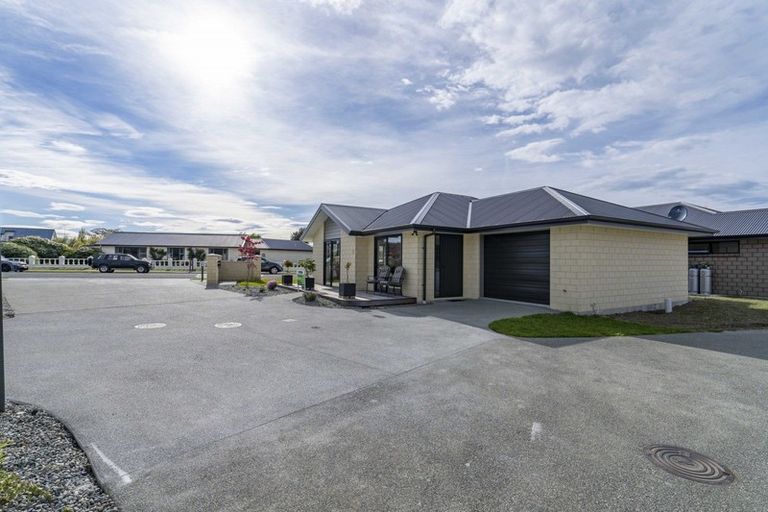 Photo of property in 28/10 Pop Andrew Drive, Te Anau, 9600