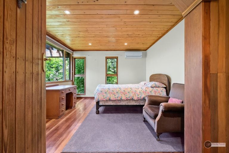 Photo of property in 14 Laurel Grove, Maungaraki, Lower Hutt, 5010