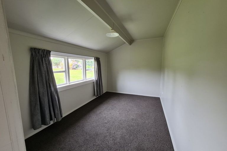 Photo of property in Dwg & Ex Dairy Factory, 25 Old Normanby Road, Okaiawa, Hawera, 4678