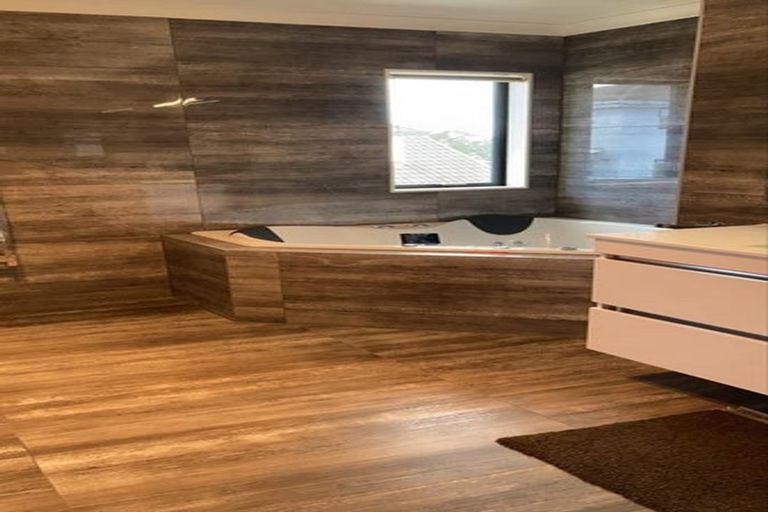 Photo of property in 5 Dawood Place, The Gardens, Auckland, 2105