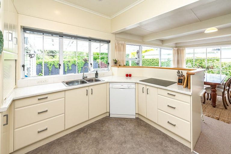 Photo of property in 39 Brassey Road, Saint Johns Hill, Whanganui, 4500