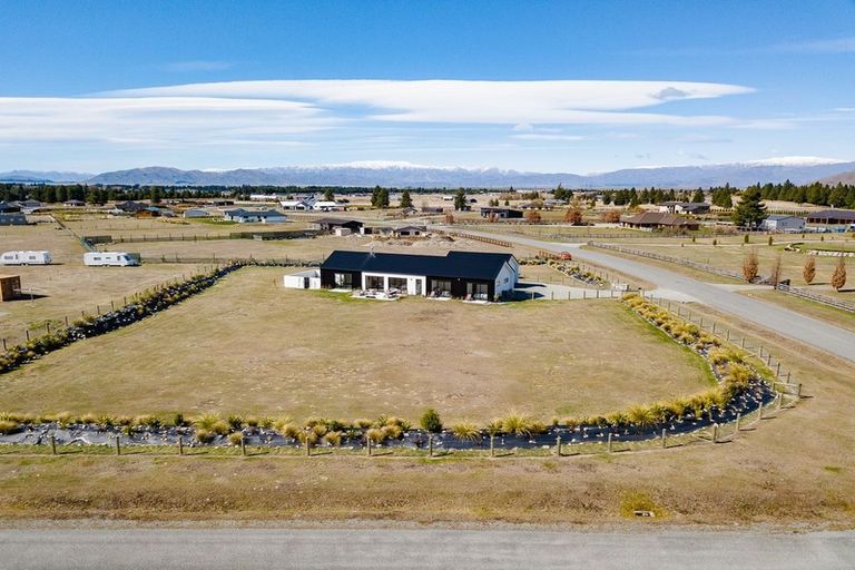 Photo of property in 14 The Drive, Twizel, 7999