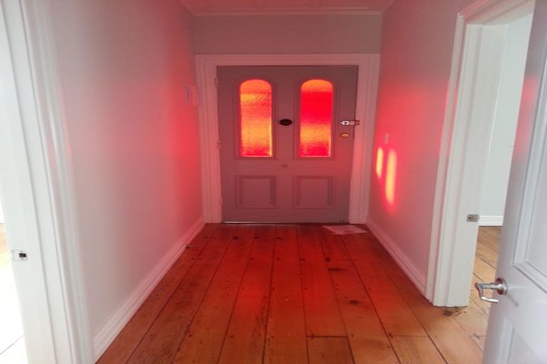 Photo of property in 26 Archibald Road, Kelston, Auckland, 0602