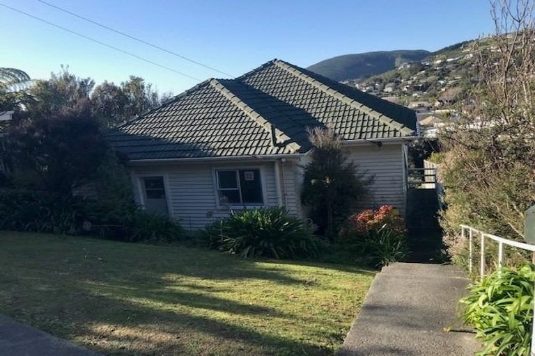 Photo of property in 20 The Drive, Tawa, Wellington, 5028