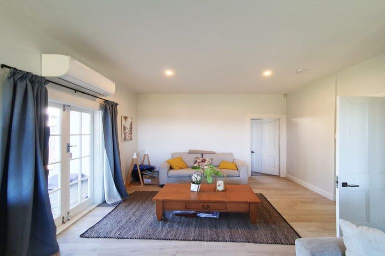 Photo of property in 2 Kipling Avenue, Hospital Hill, Napier, 4110