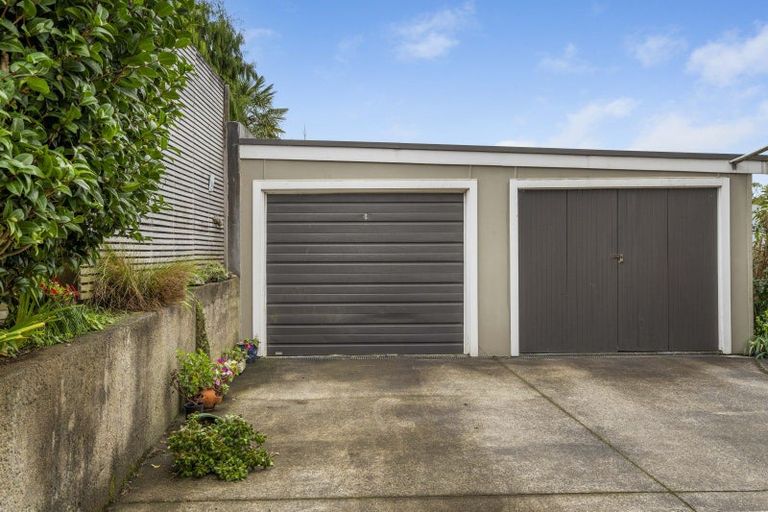 Photo of property in 2/87 Brougham Street, New Plymouth, 4310