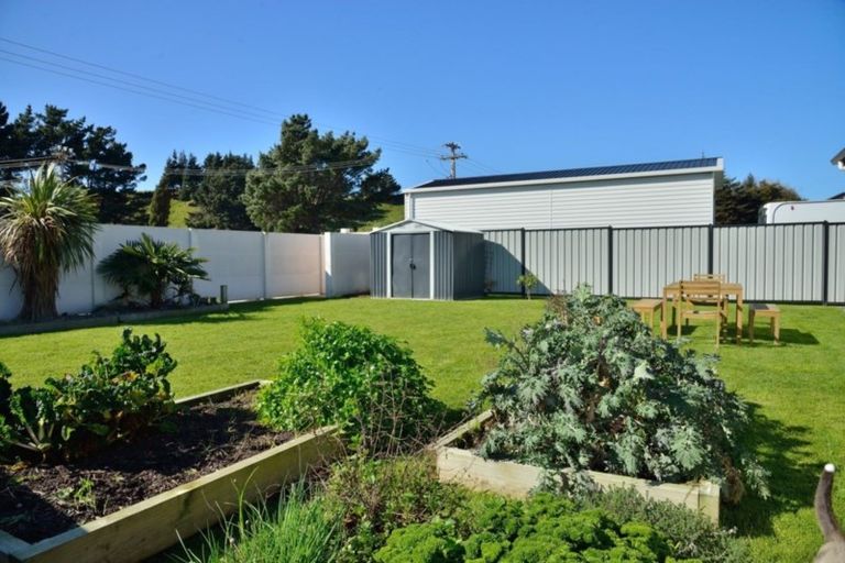 Photo of property in 30 Hamilton Drive, Wainui, Gisborne, 4010