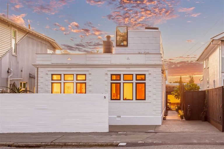 Photo of property in 8 Menzies Street, Sumner, Christchurch, 8081