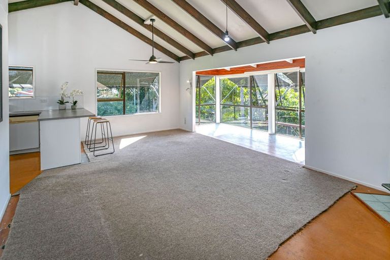 Photo of property in 19 Puriri Road, Te Kouma, Coromandel, 3581