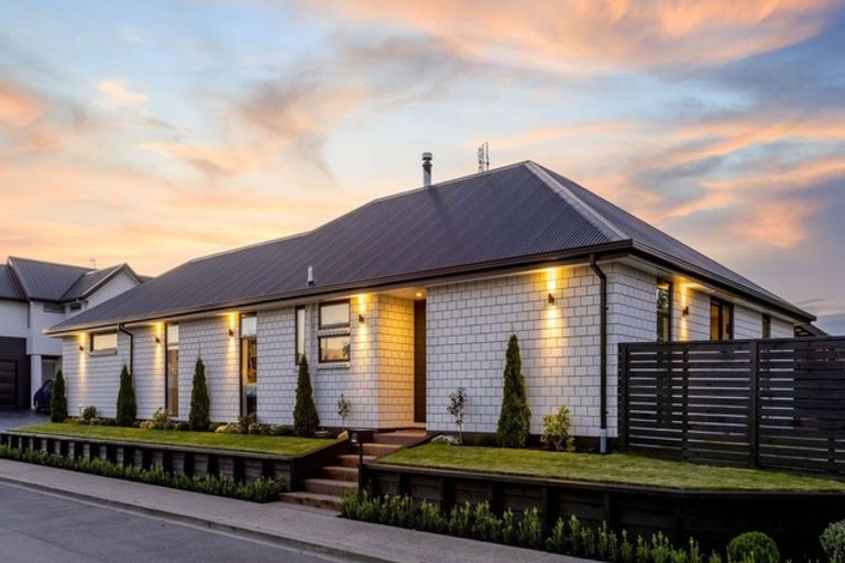 Photo of property in 17 Aroha Street, Pegasus, 7612