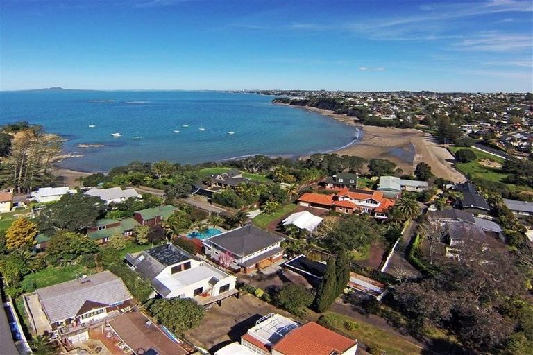 Photo of property in 15 Waiake Street, Torbay, Auckland, 0630