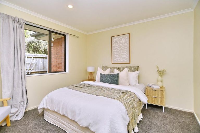 Photo of property in 11 Parkside Crescent, Northwood, Christchurch, 8051