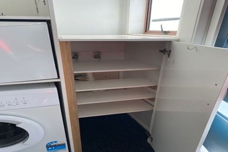 Photo of property in 12/31 Blease Street, New Lynn, Auckland, 0600