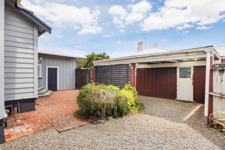 Photo of property in 110 Featherston Street, Takaro, Palmerston North, 4412