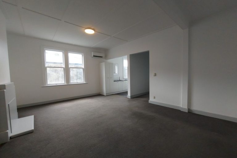 Photo of property in 17 Hinau Street, Tawa, Wellington, 5028