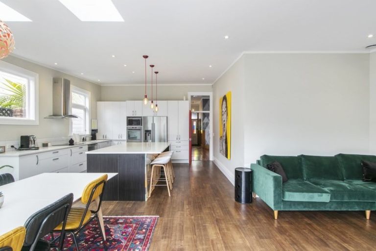 Photo of property in 13 Beach Street, Petone, Lower Hutt, 5012