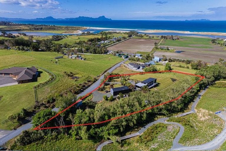 Photo of property in 25 Seamore Rise, Waipu, 0582