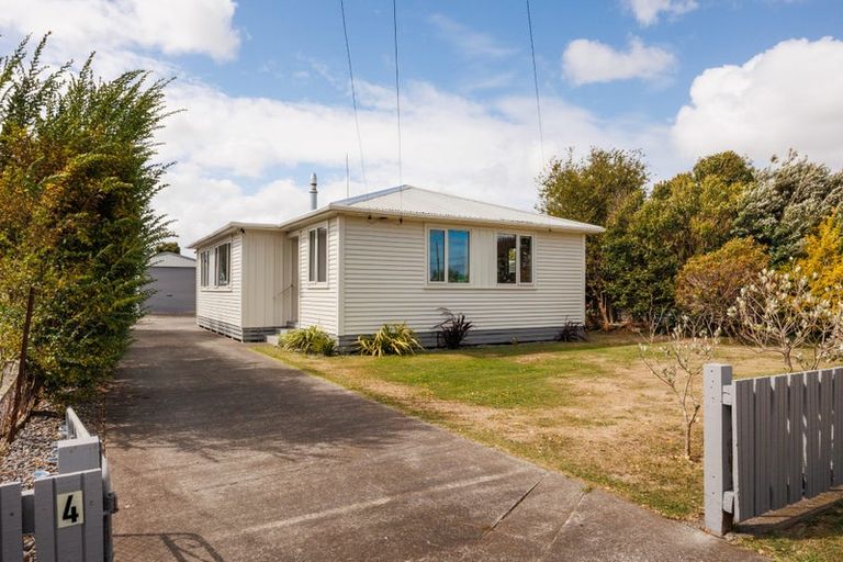 Photo of property in 4 Johnson Street, Bulls, 4818