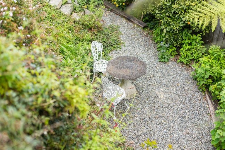 Photo of property in 33 Satara Crescent, Khandallah, Wellington, 6035