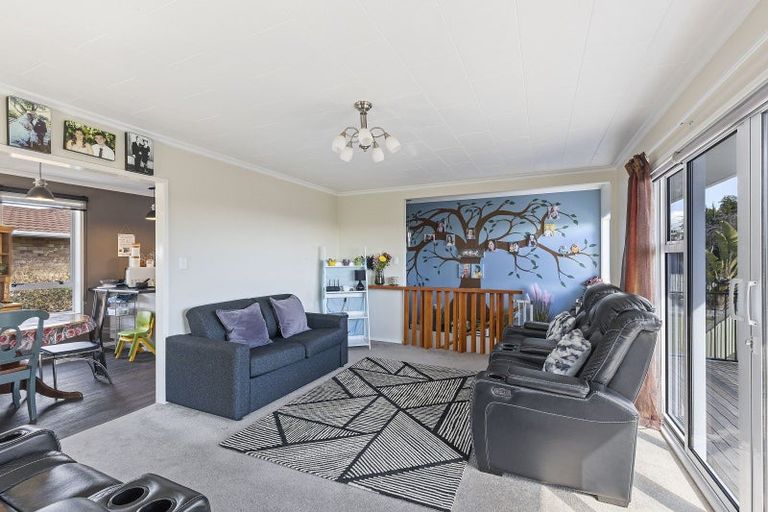 Photo of property in 27 Glamis Avenue, Bell Block, New Plymouth, 4312