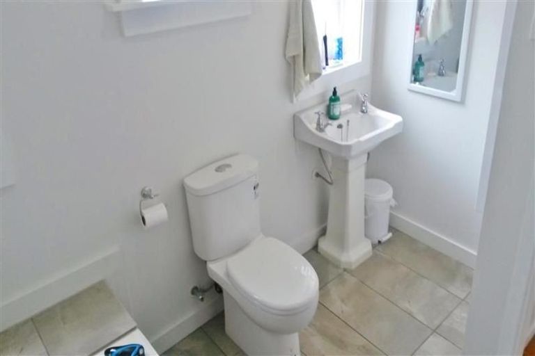 Photo of property in 17 Preston Avenue, Mount Albert, Auckland, 1025