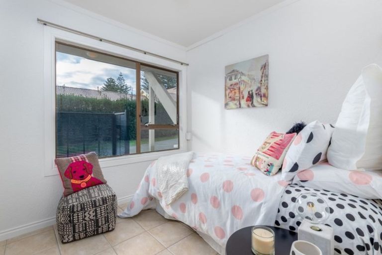 Photo of property in 11 Noel Avenue, Orewa, 0931