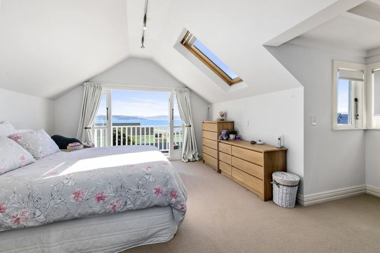 Photo of property in 69 Muritai Road, Eastbourne, Lower Hutt, 5013