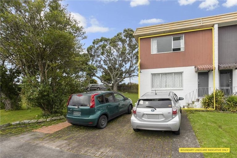 Photo of property in 1/78 West Coast Road, Glen Eden, Auckland, 0602