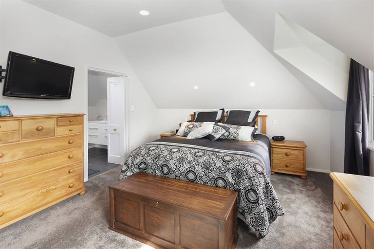 Photo of property in 238 Withells Road, Avonhead, Christchurch, 8042