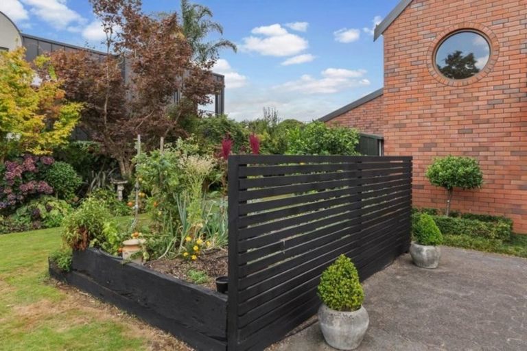 Photo of property in 74 Delamare Road, St Andrews, Hamilton, 3200