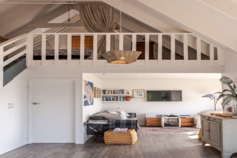 Photo of property in 217 Beach Road, Akaroa, 7520