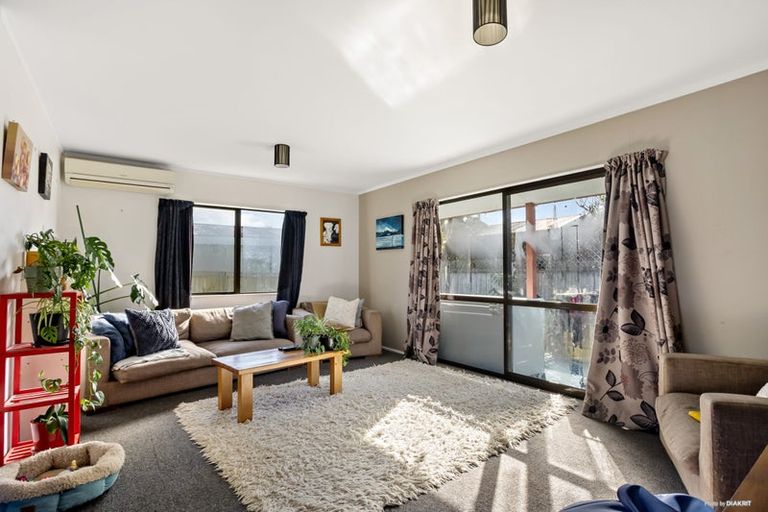 Photo of property in 335a Cambridge Road, Hillcrest, Hamilton, 3216